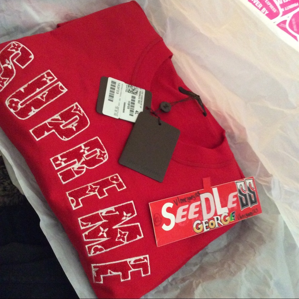 Louie Vuitton X supreme crewneck