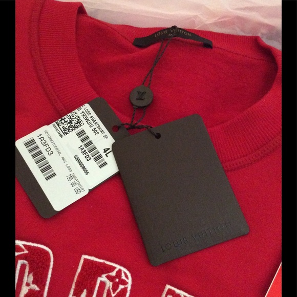 Louie Vuitton X supreme crewneck - Picture 2 of 3