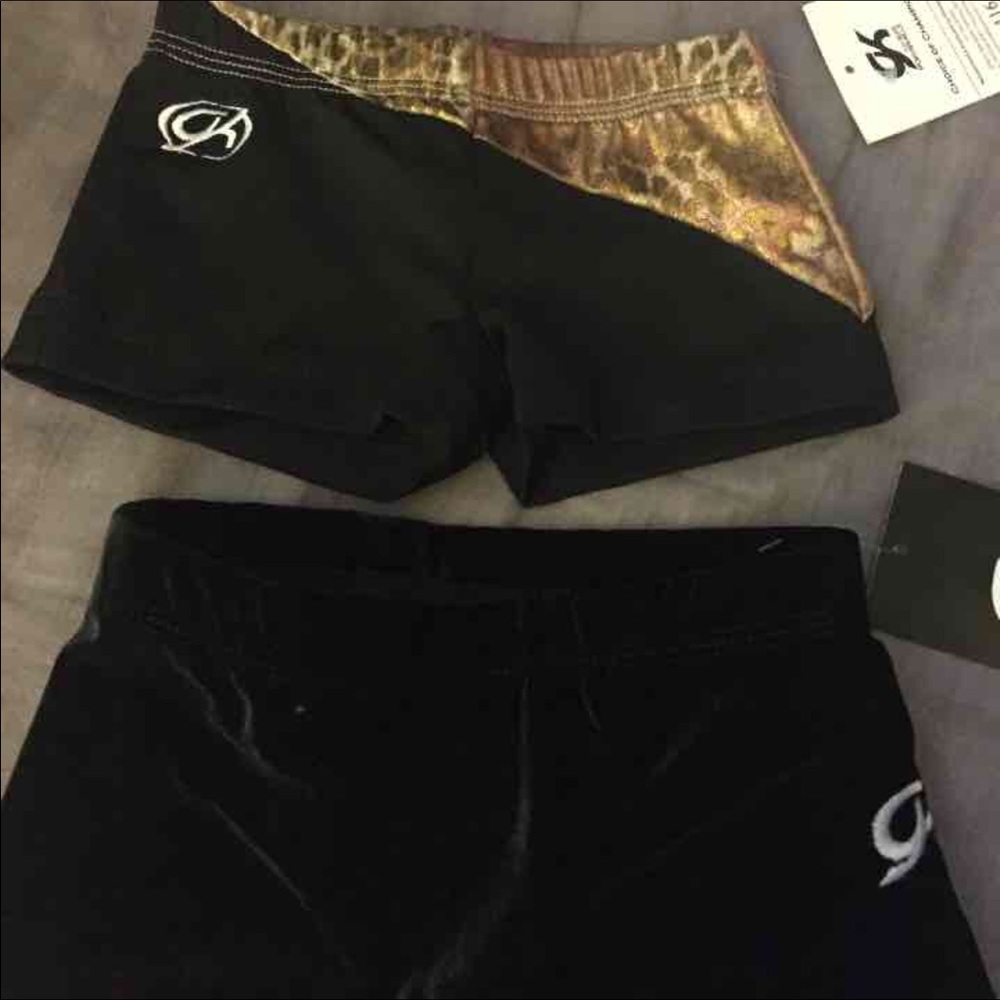Two pair dance shorts 2T