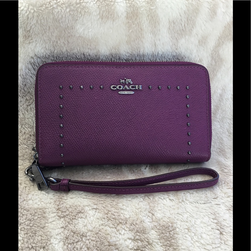 Coach Edge Studs Double Zip Wristlet
