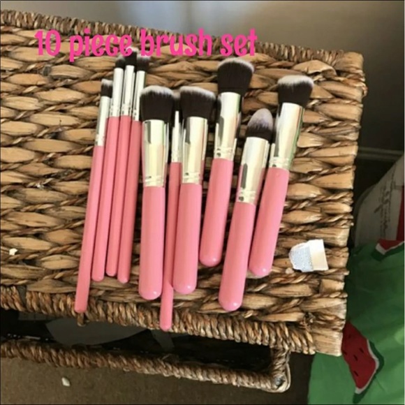 🌹🌹New 10pcs Makeup Brushes Set+2pc Mask - Picture 2 of 6