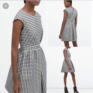 BRAND NEW ZARA GINGHAM DRESS!