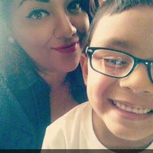 Meet your Posher, Jeneva