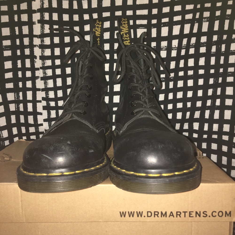 Black Dr. Marten's