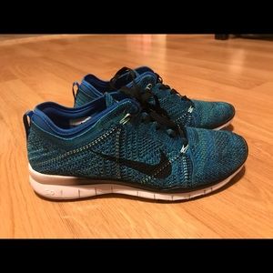 💸SOLD💸 Nike Free Trainer Flyknit