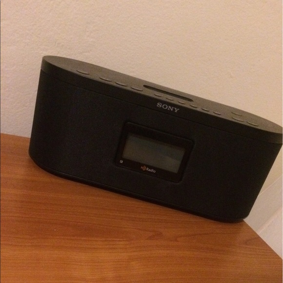 Sony clock radio - Picture 2 of 3