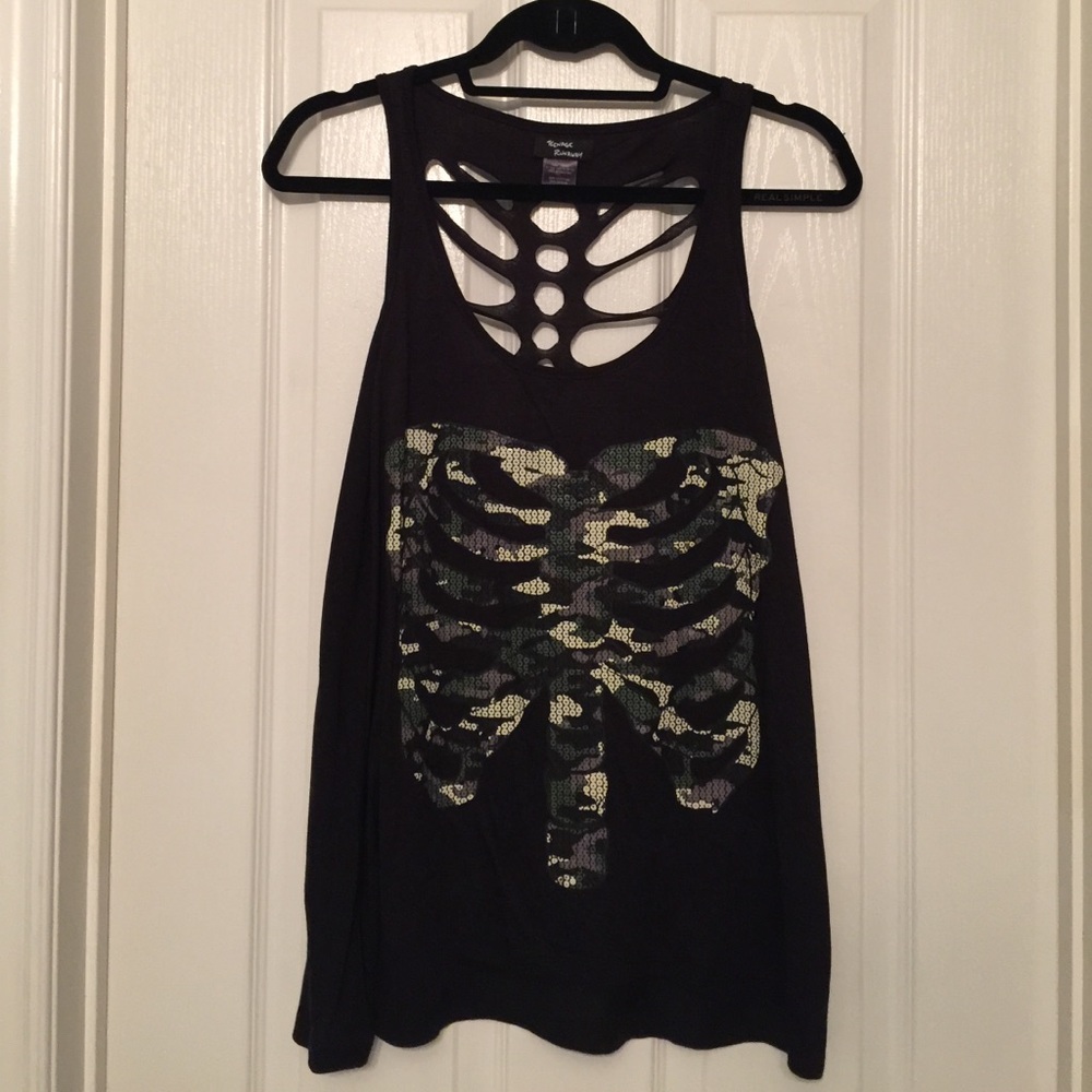Teenage Runaway Military/Cameo Skull Tank w Cutout
