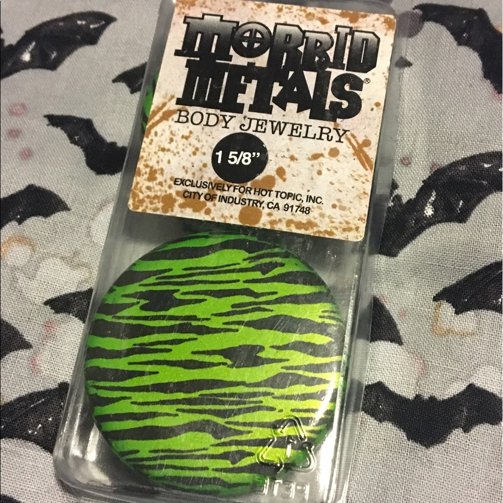 Zebra plugs 💚🖤