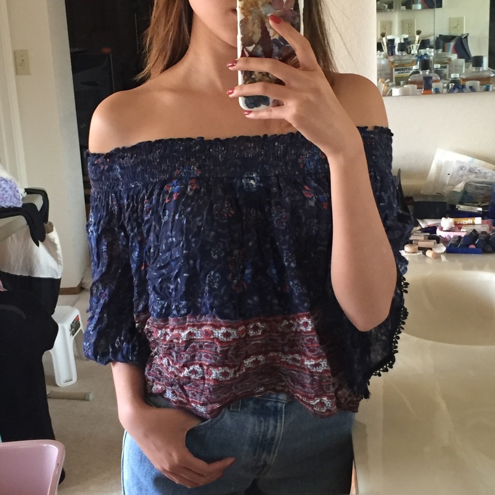 NWT A&F off the shoulder peasant paisley top