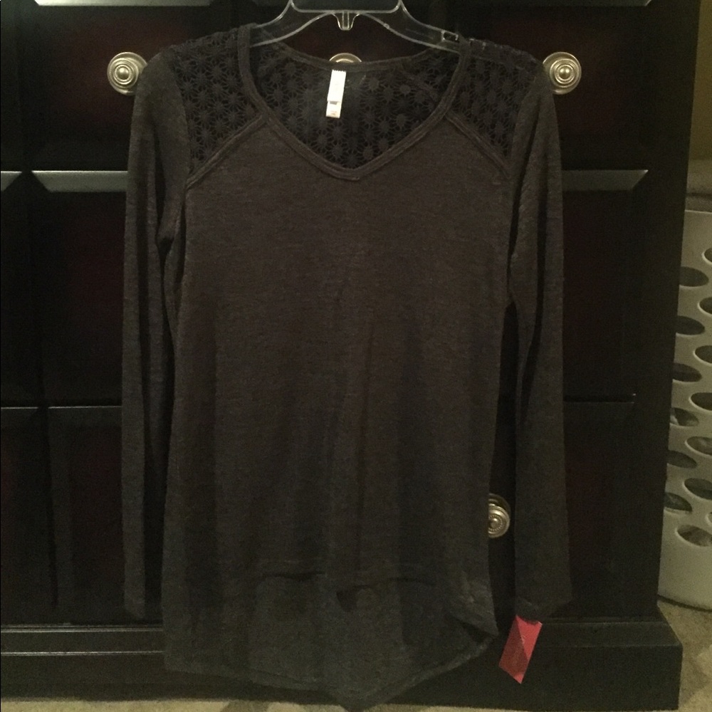 xhilaration long sleeve tshirt