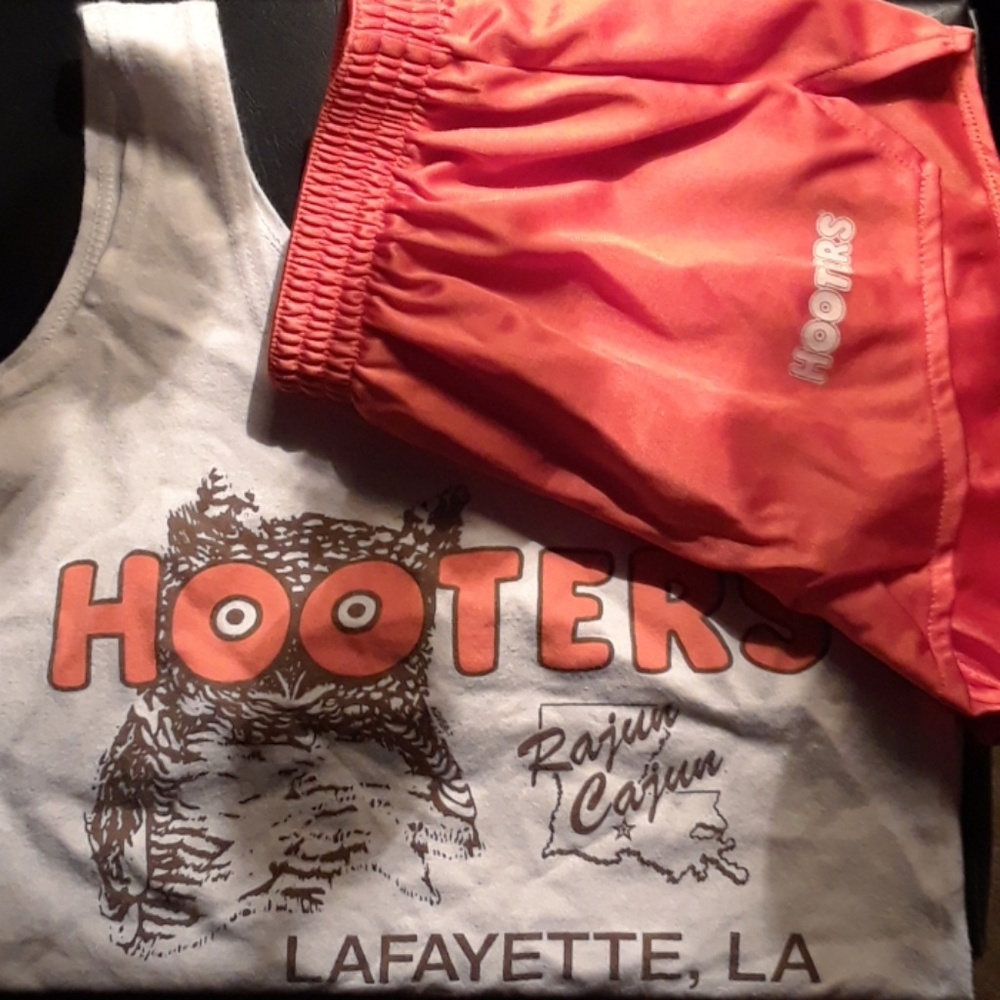 Hooters Outfit