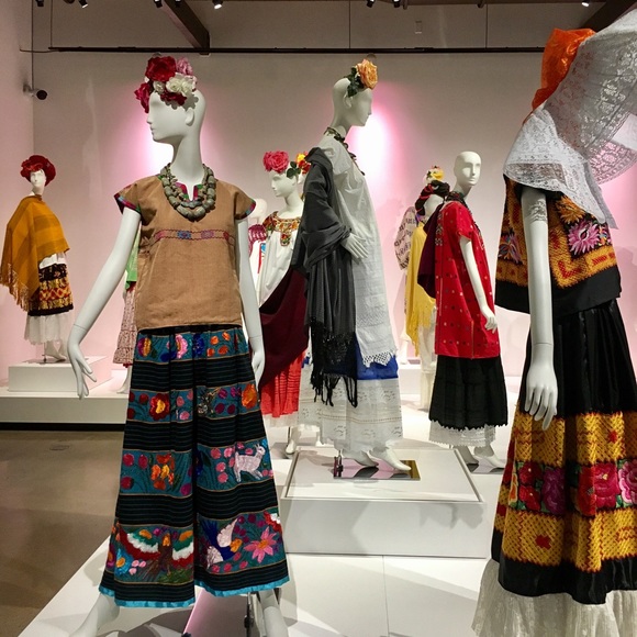 Meet your Posher, Constance - Picture 8 of 8