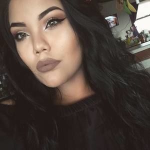 Meet your Posher, Kylee