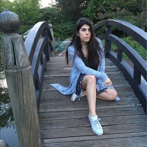 Meet your Posher, Caroline