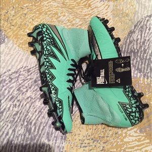 Nike Hypervenom Phantom II FG Soccer Cleats