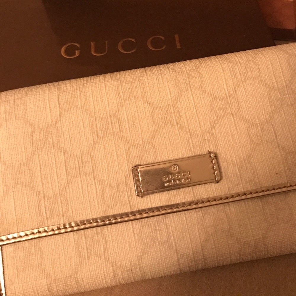 Gucci Continental Wallet