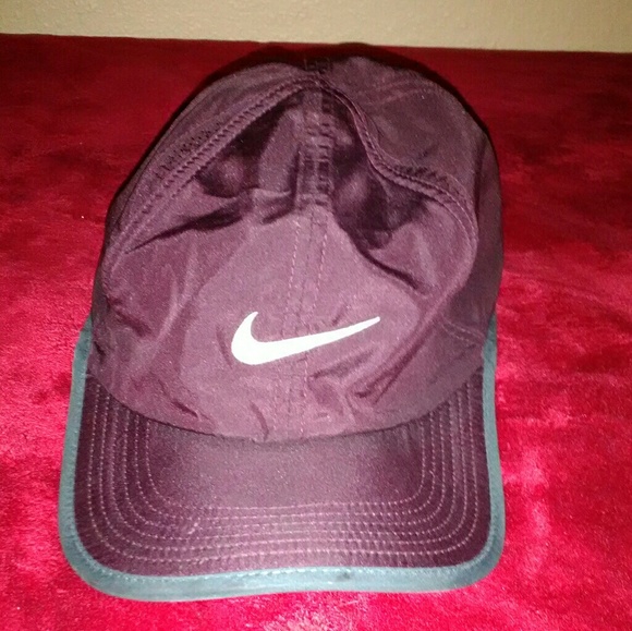 Nike Other - Nike dri fit featherlight hat
