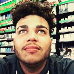 Meet your Posher, Eric