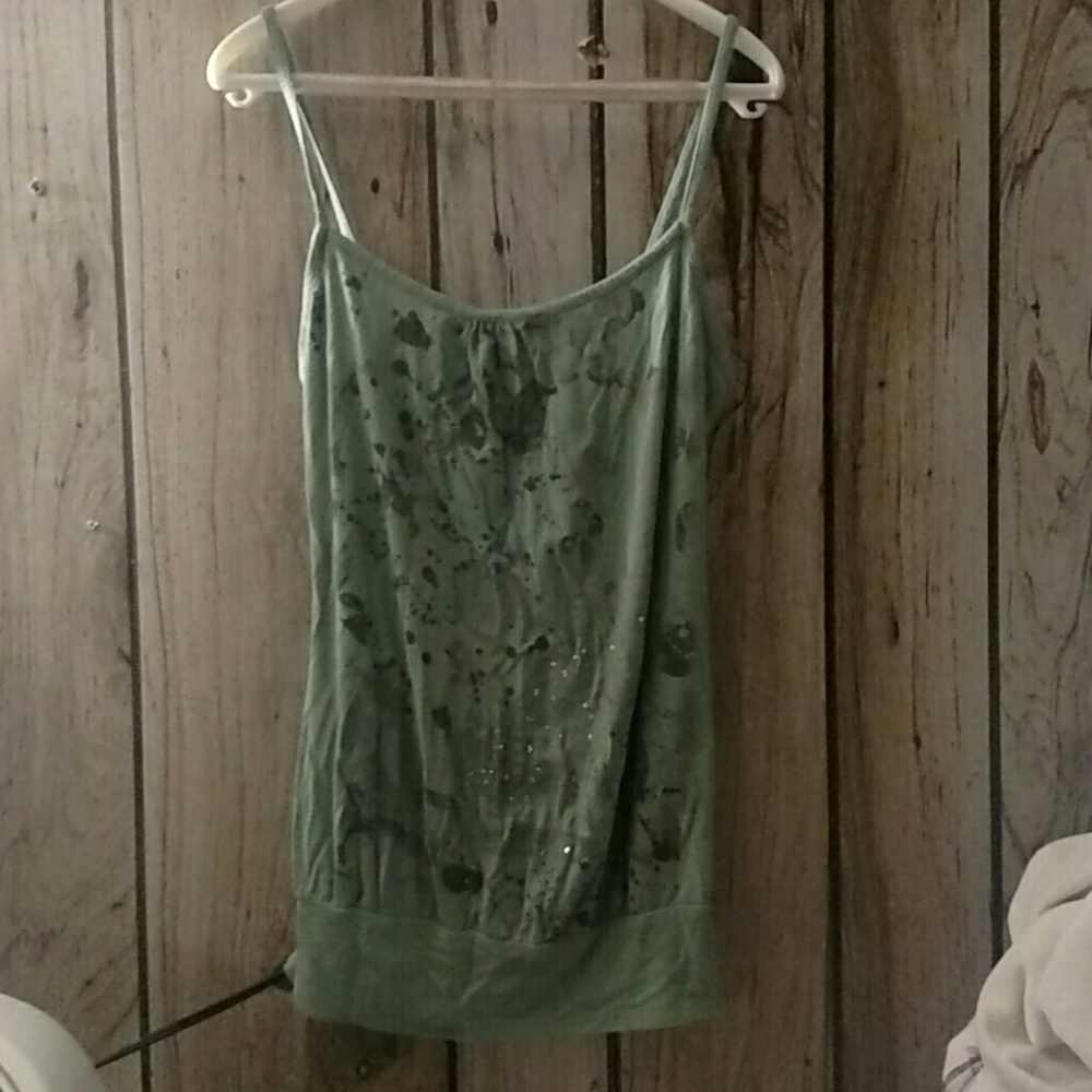 Green artsy top