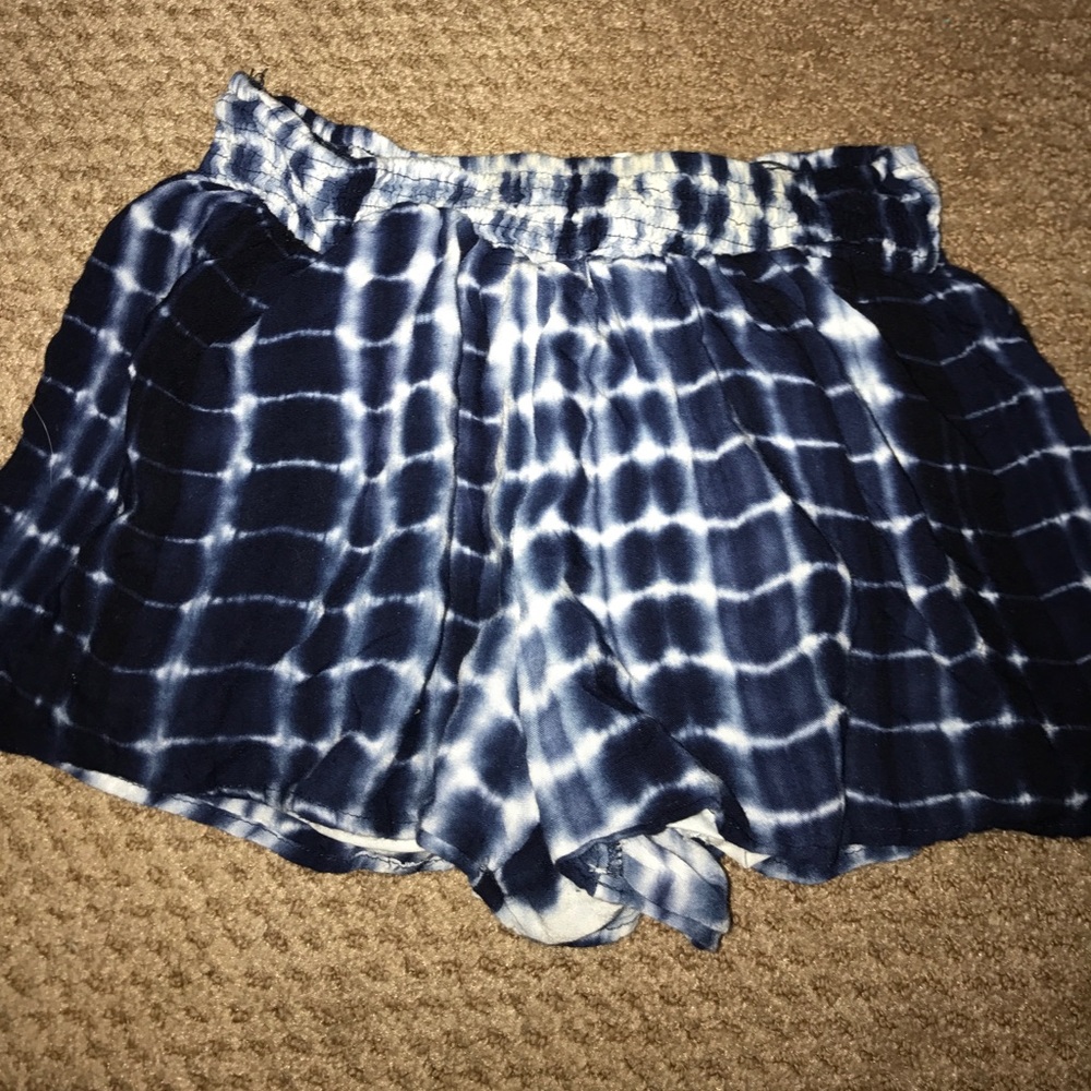 Tie dye flowy shorts