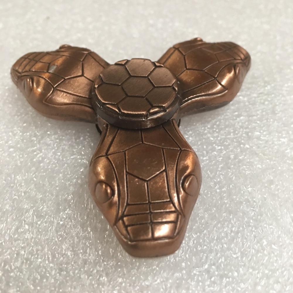 Snake spinner