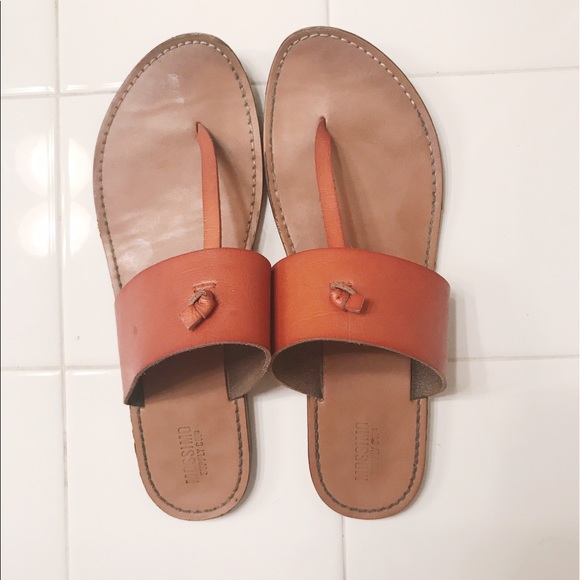 Sandals - Picture 1 of 3