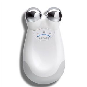 NuFace Trinity PRO Facial Toning Device