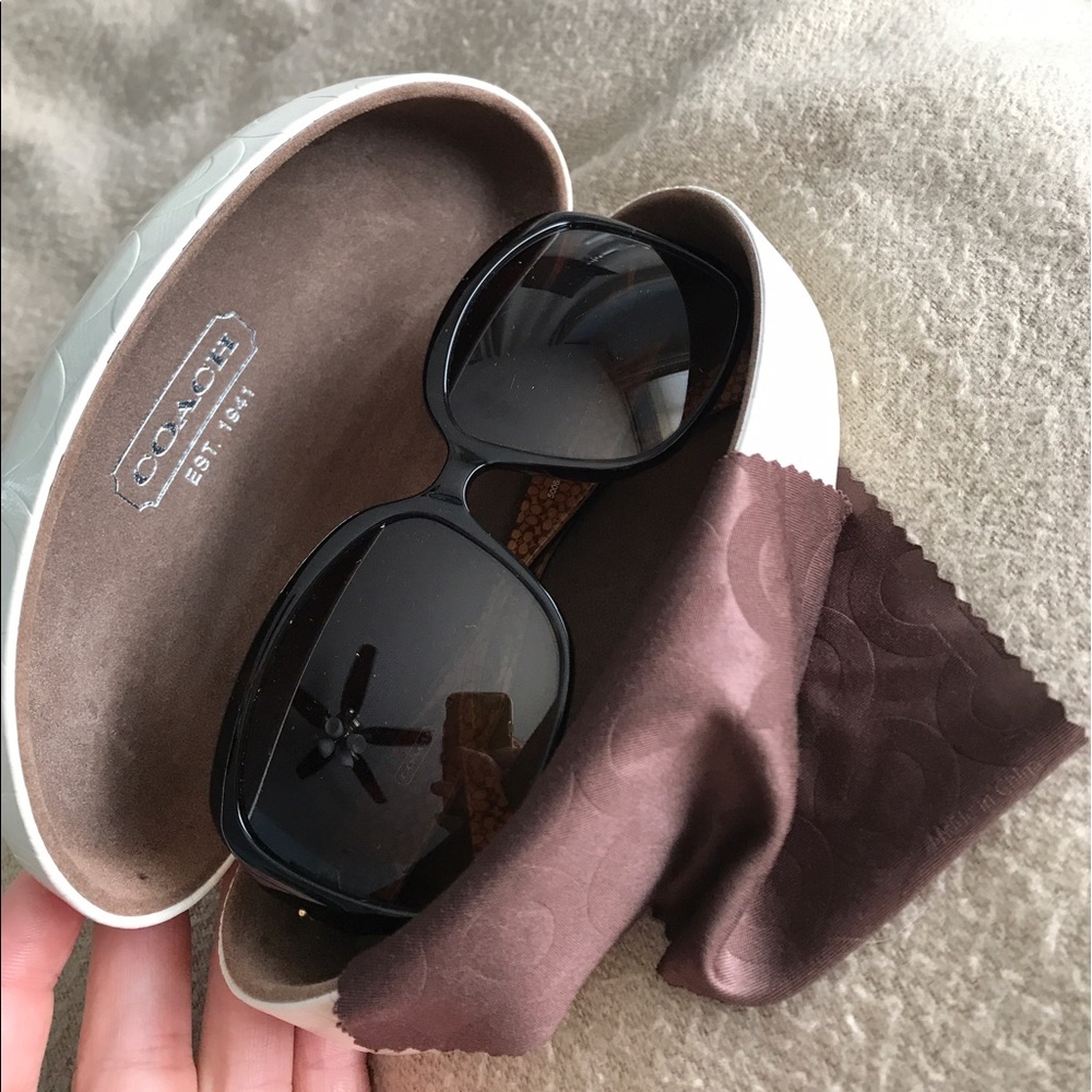 Coach Sunglasses - Picture 3 of 3