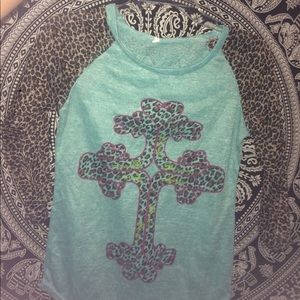 A long/short sleeve shirt