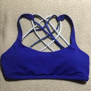 Lululemon Free to be Wild bra Sz 4 blue
