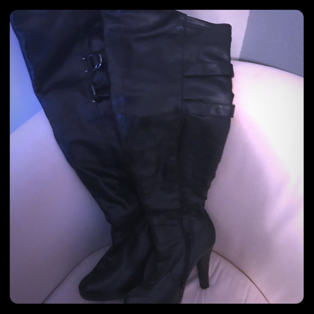 Soft leather knee high boots