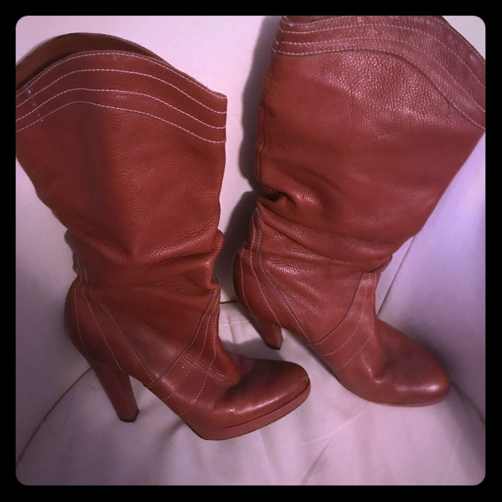 Comfortable cowgirl leather boots