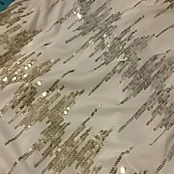 One sleeve drapped mini dress - Picture 3 of 4