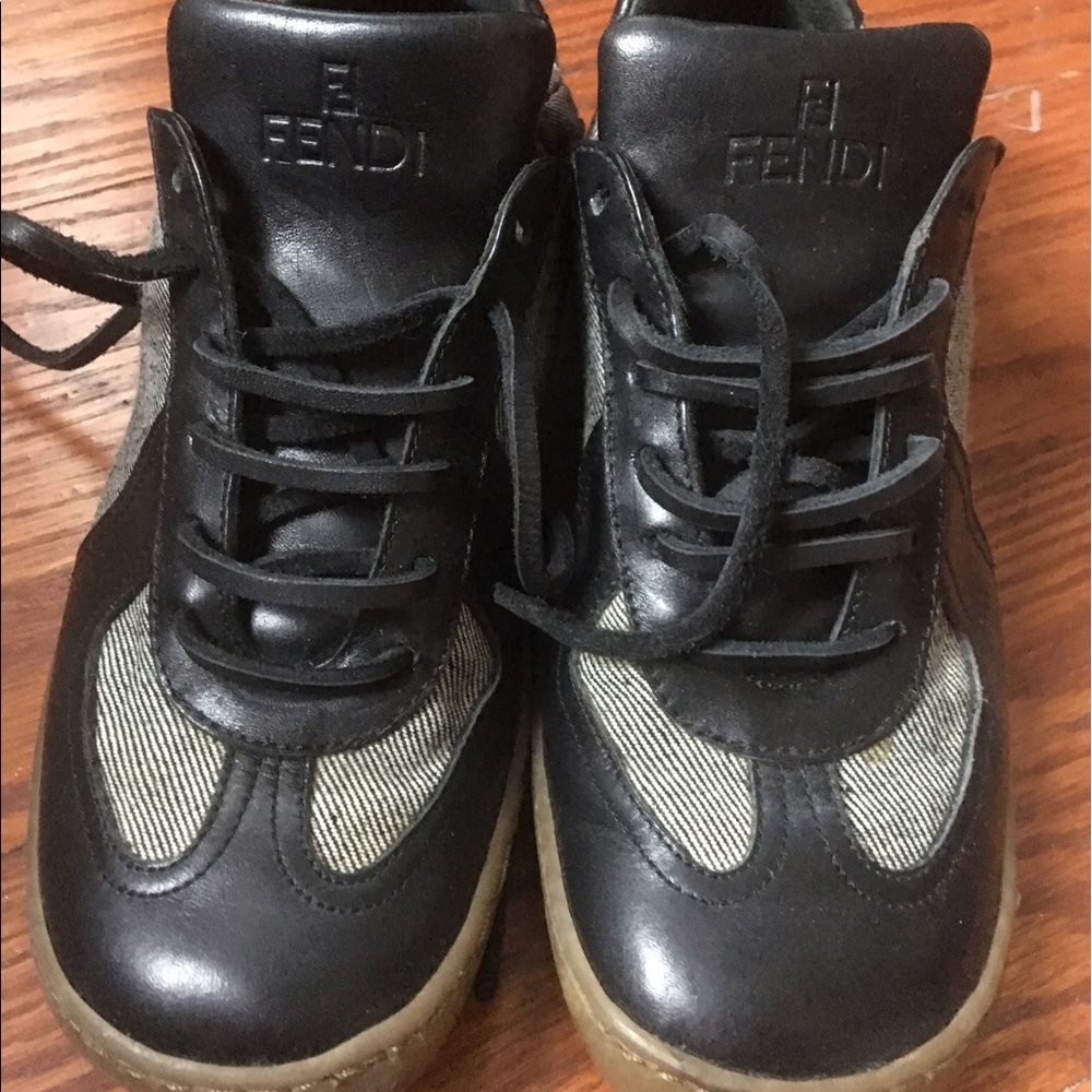 Fendi black and white sneaker