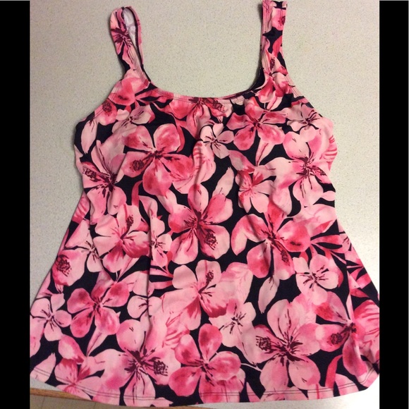 Beach Belle Swimwear Other - Beach Belle pink floral tanking sz 18w