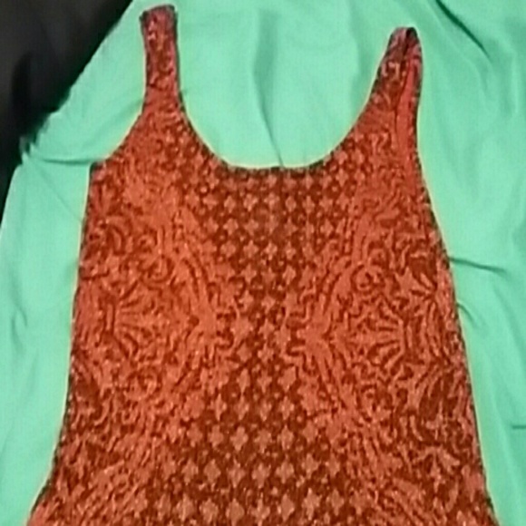 Comfortable body hugging mini dress - Picture 3 of 4