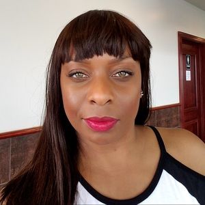 Meet your Posher, Nichole