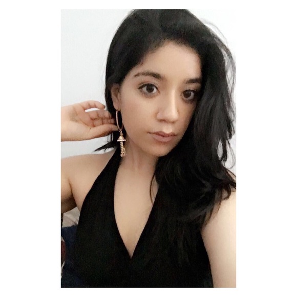 • • • Get to know me • • • - Picture 2 of 4