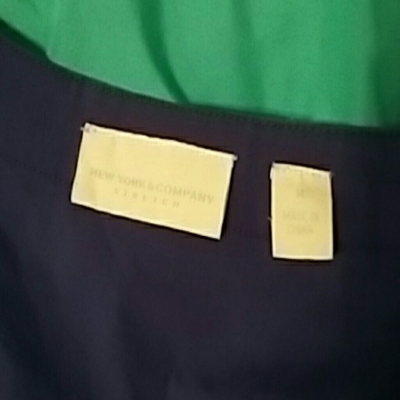 Quarter sleeve button down - Picture 3 of 4