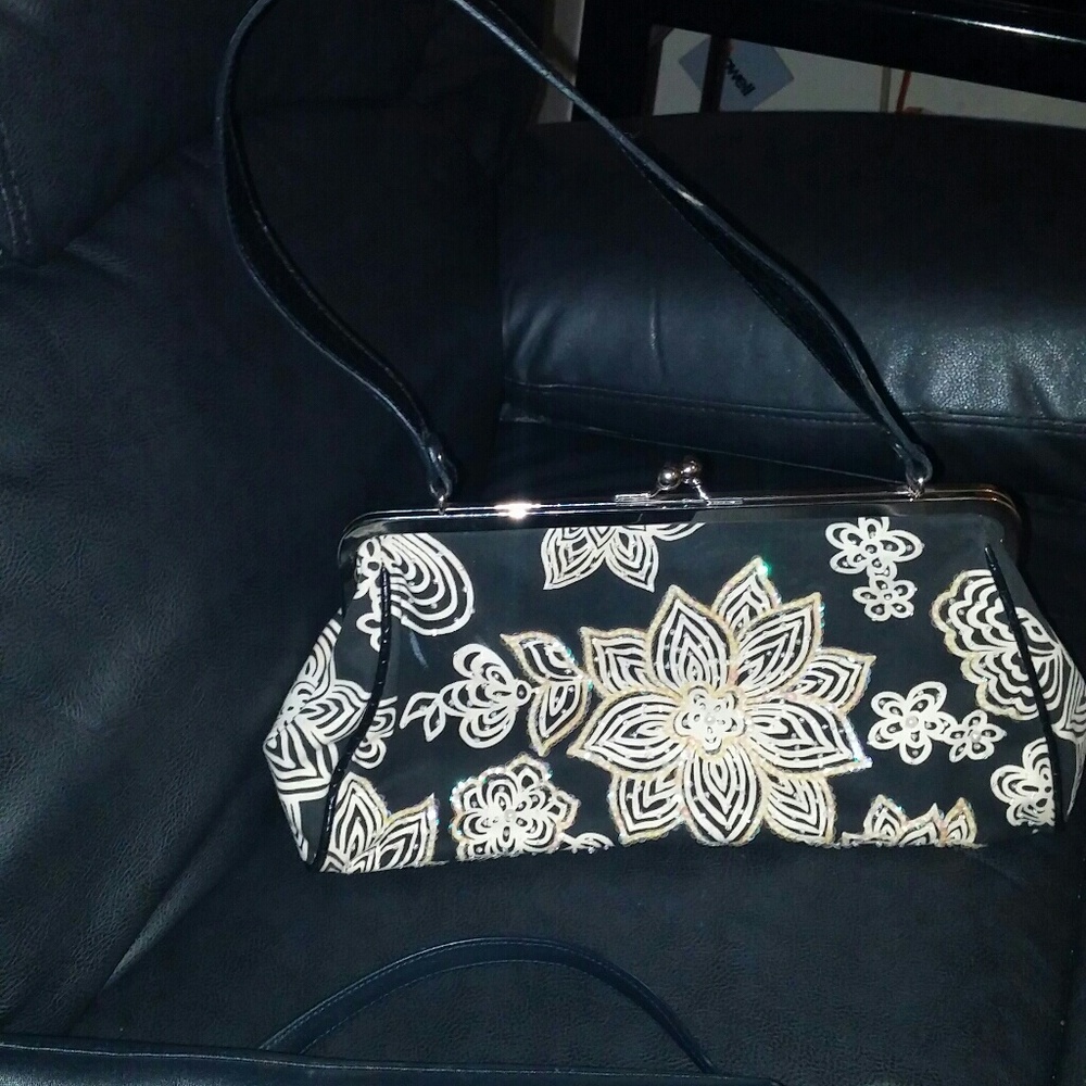Cute flower clutch