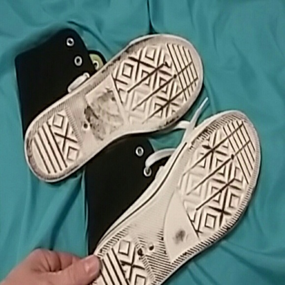 Off brand look a like converse - Picture 2 of 4