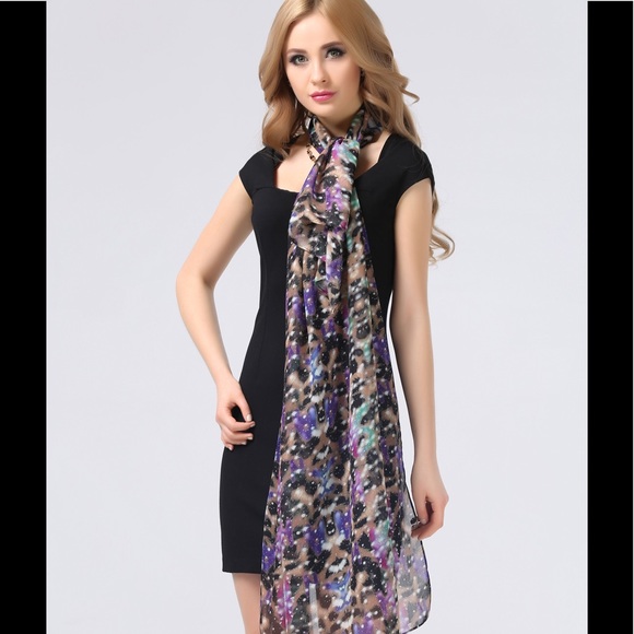 104 Purple and black Silk scarf - Picture 2 of 3