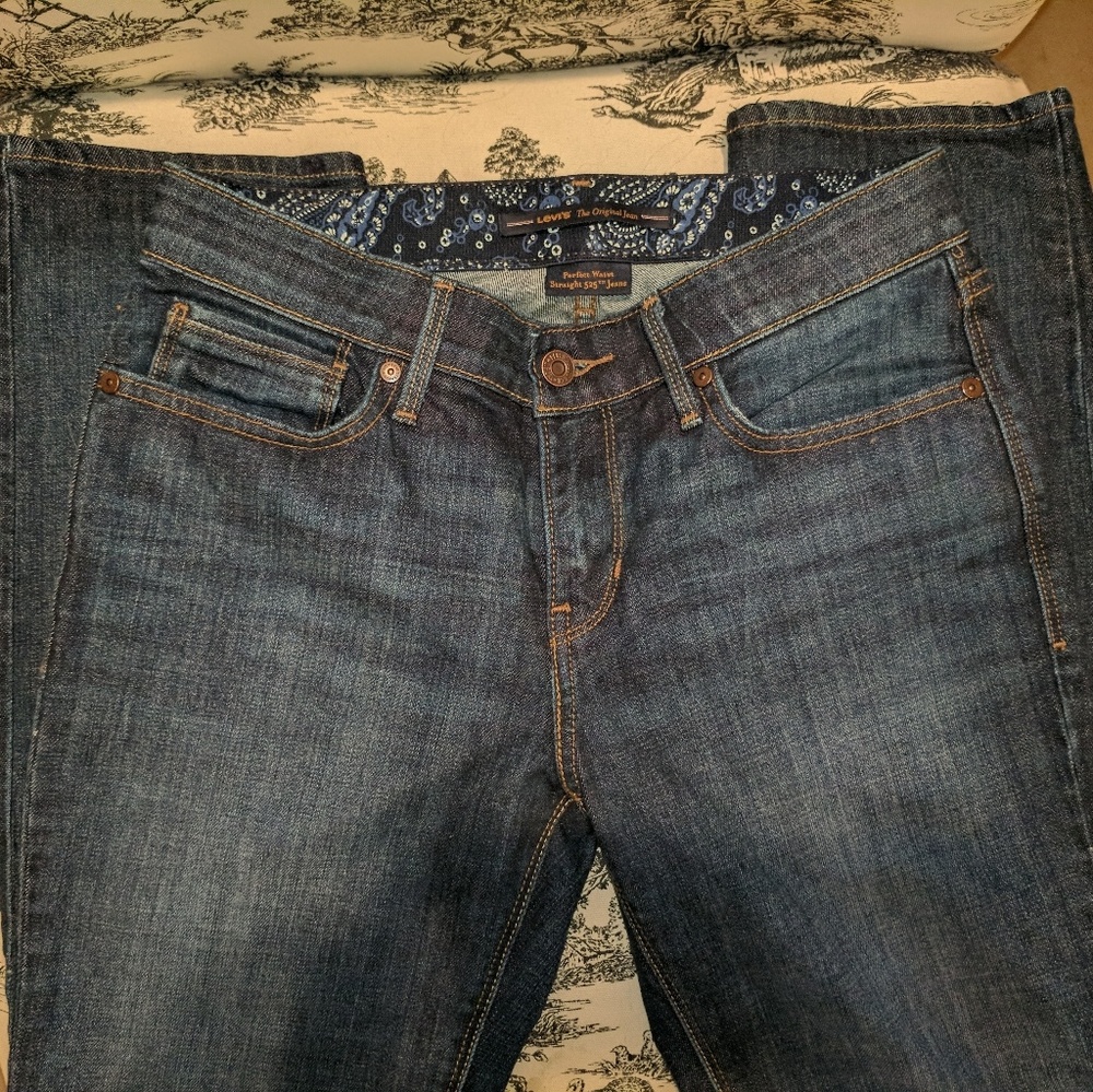 Levi's 525 Straight leg Perfect waist jeans sz 6S