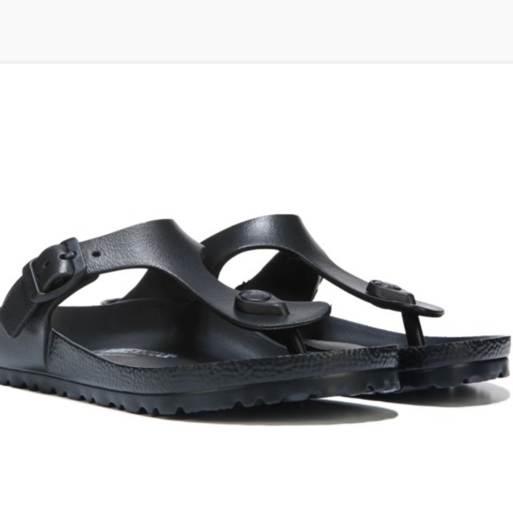 ❌SOLD on Ⓜ️❌ Birkenstock Gizeh Essentials - Black