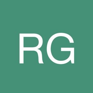 Meet your Posher, Rayna