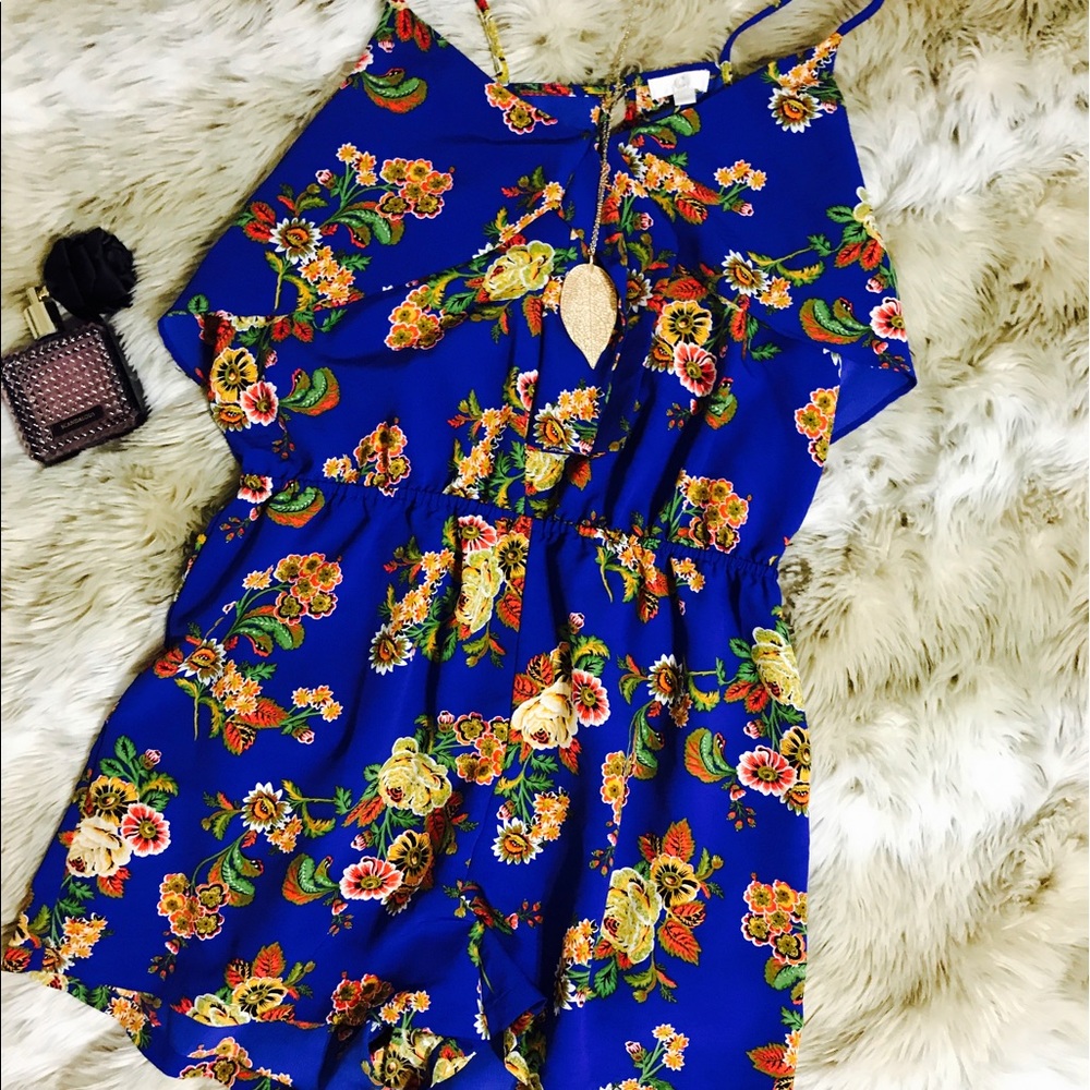 Charming Charlie size XL Romper
