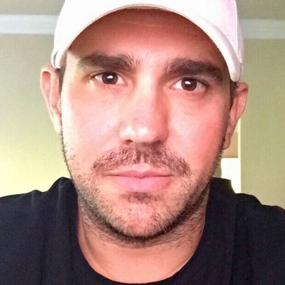 Meet your Posher, Chris - Picture 1 of 1