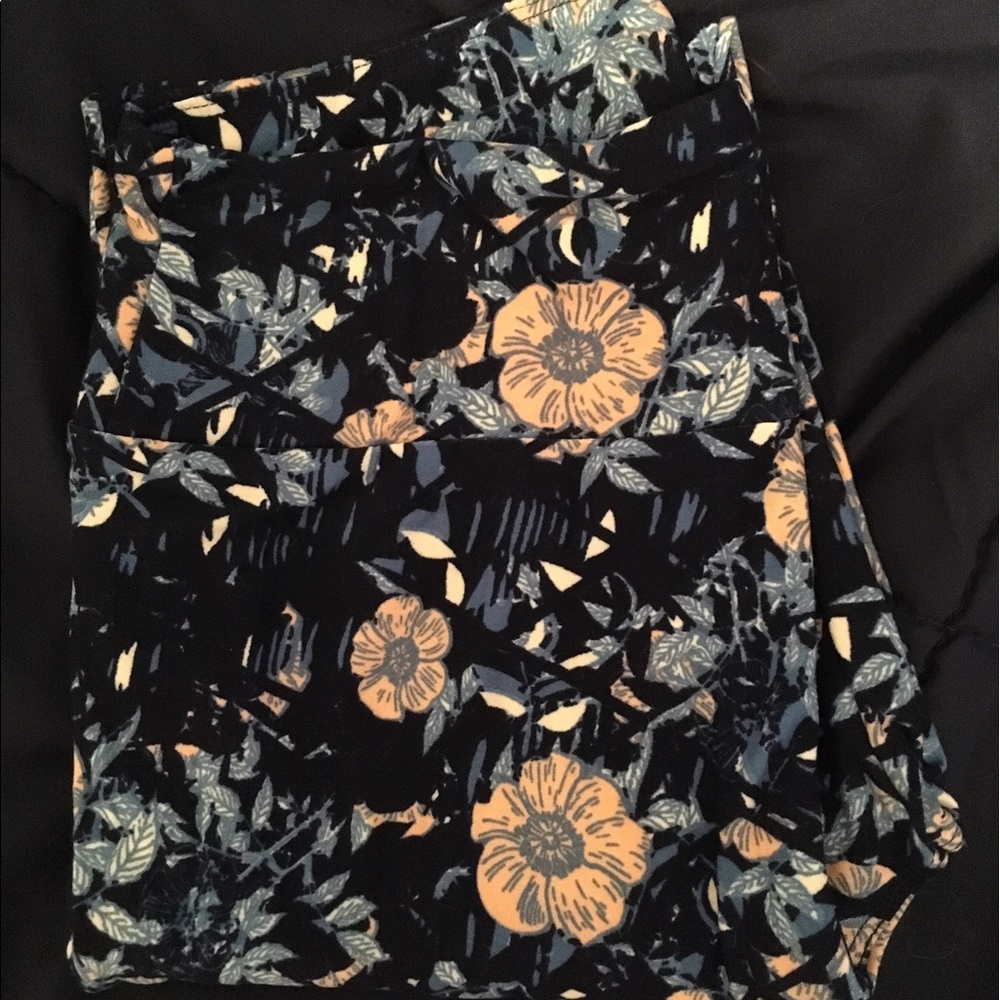 NWOT OS LuLaRoe leggings