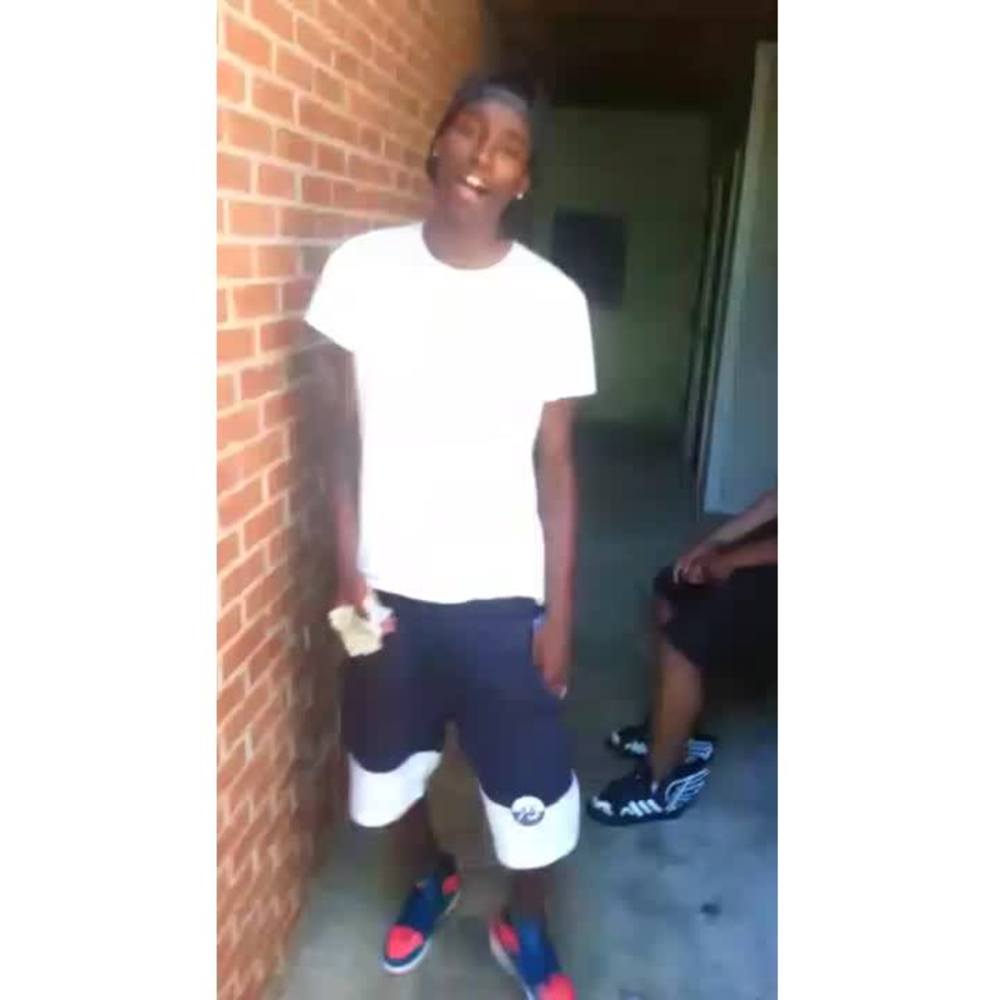 Meet your Posher, Veon