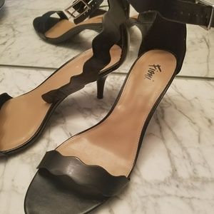 Low Heel Cute Sandals